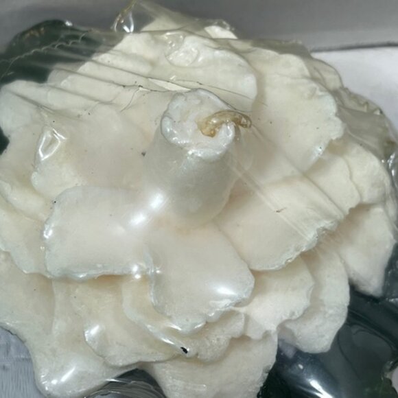 VTG 4 White Magnolia Floating Floral Candles Michael Coffindaffer 5.5"x4" - Picture 11 of 13